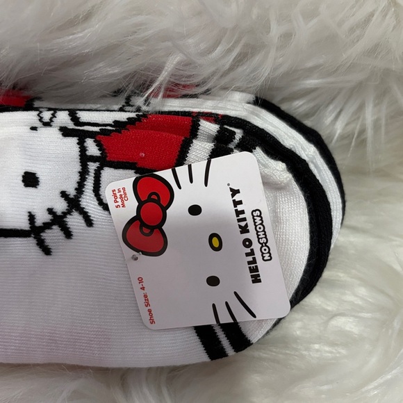 Hello Kitty Socks - Picture 2 of 6